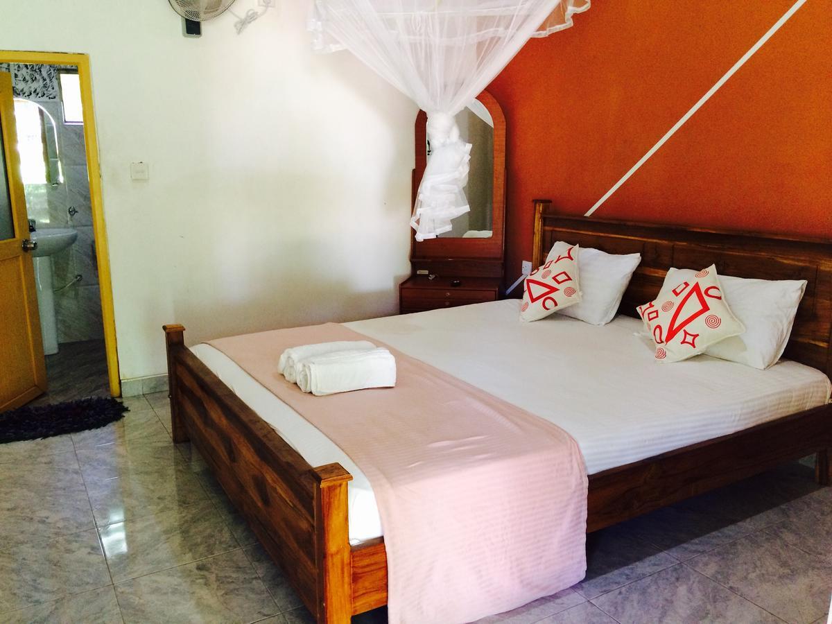 Sandra Guesthouse Дамбулла Екстер'єр фото