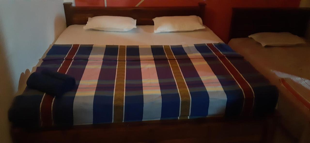 Sandra Guesthouse Дамбулла Екстер'єр фото